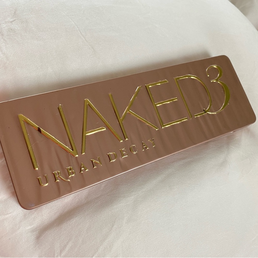 Urban Decay Naked3 Eyeshadow Palette Naked 3 eye set‎